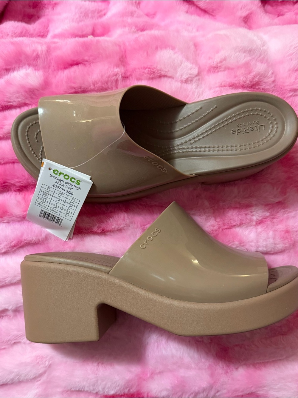 CROCS Women's Taupe Glossy Platform Slide Mules